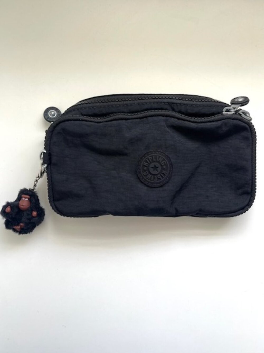 Like New! Kipling Chap Pencil Makeup Case in Black with Monkey Keychain - Picture 2 of 8
